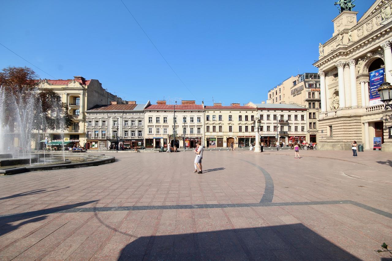 Romantik Luxsovsky Svobode 39 Vivaldi Four Seasons Suitte Apartman Lviv Kültér fotó